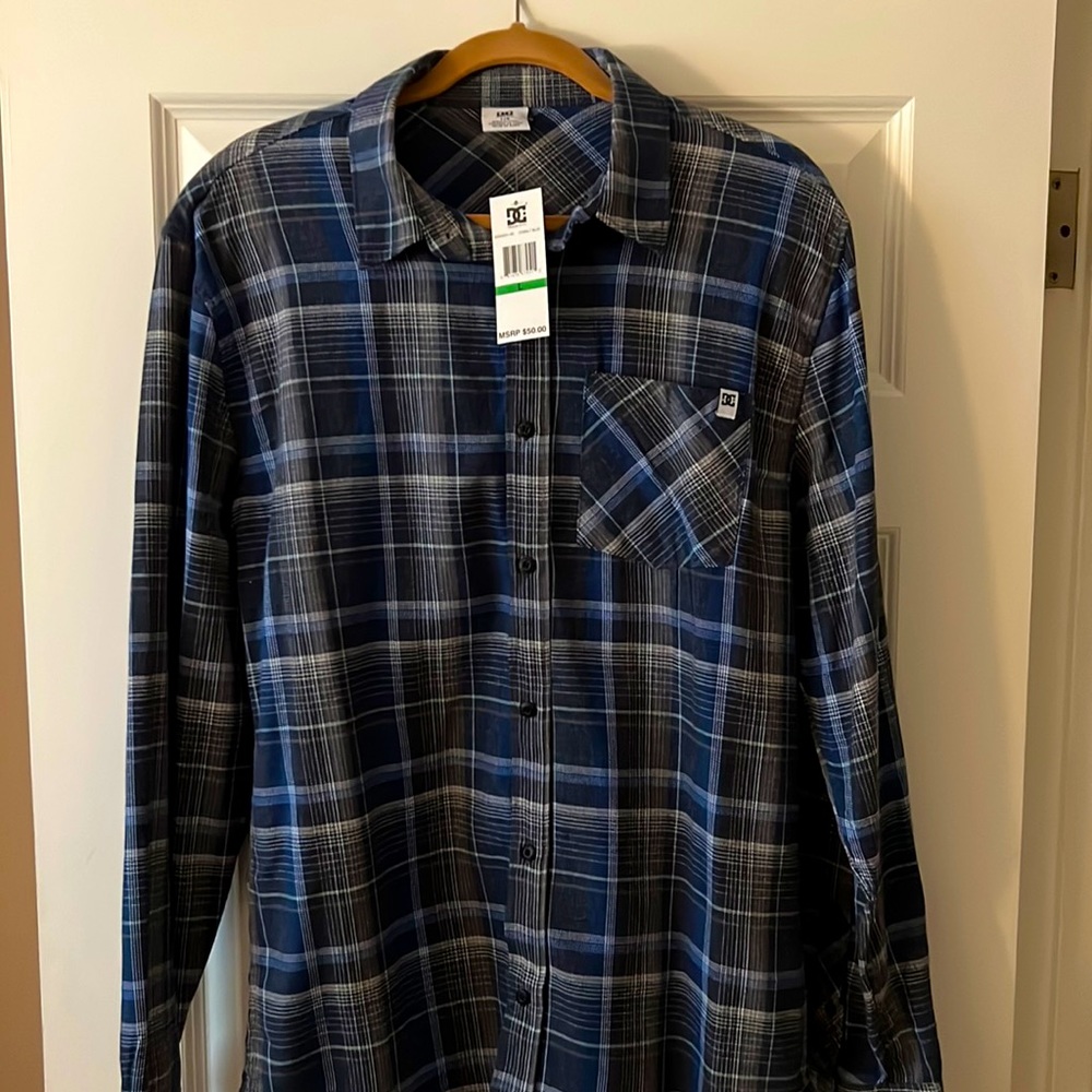 DC Button Down Shirt L
